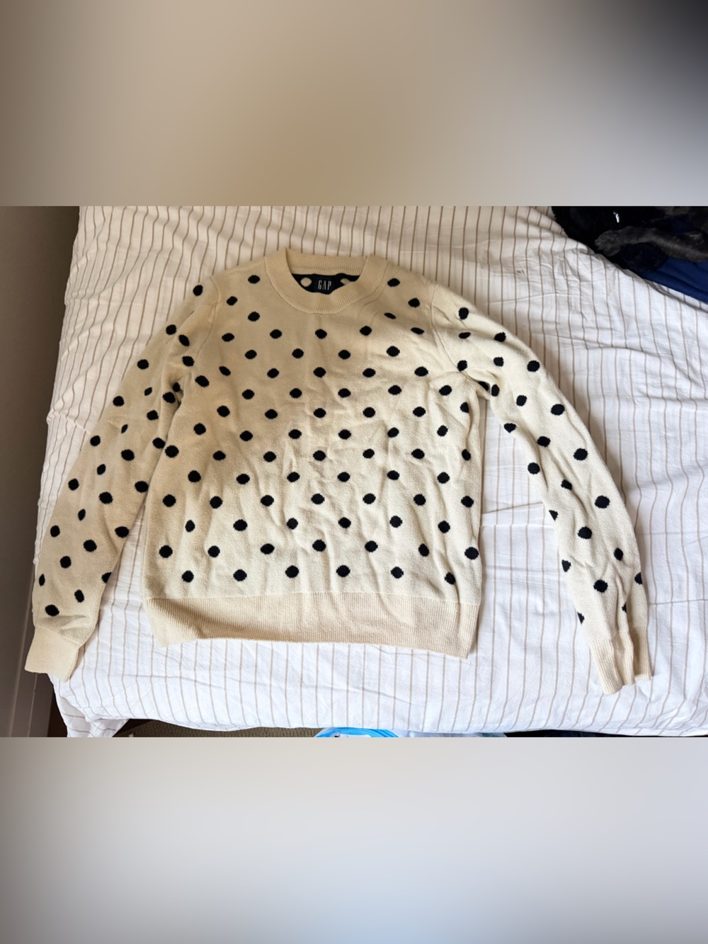 GAP Cream Sweater with Black Polka Dots S Women never used